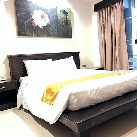Lub Sbuy Hostel Phuket Exteriör bild
