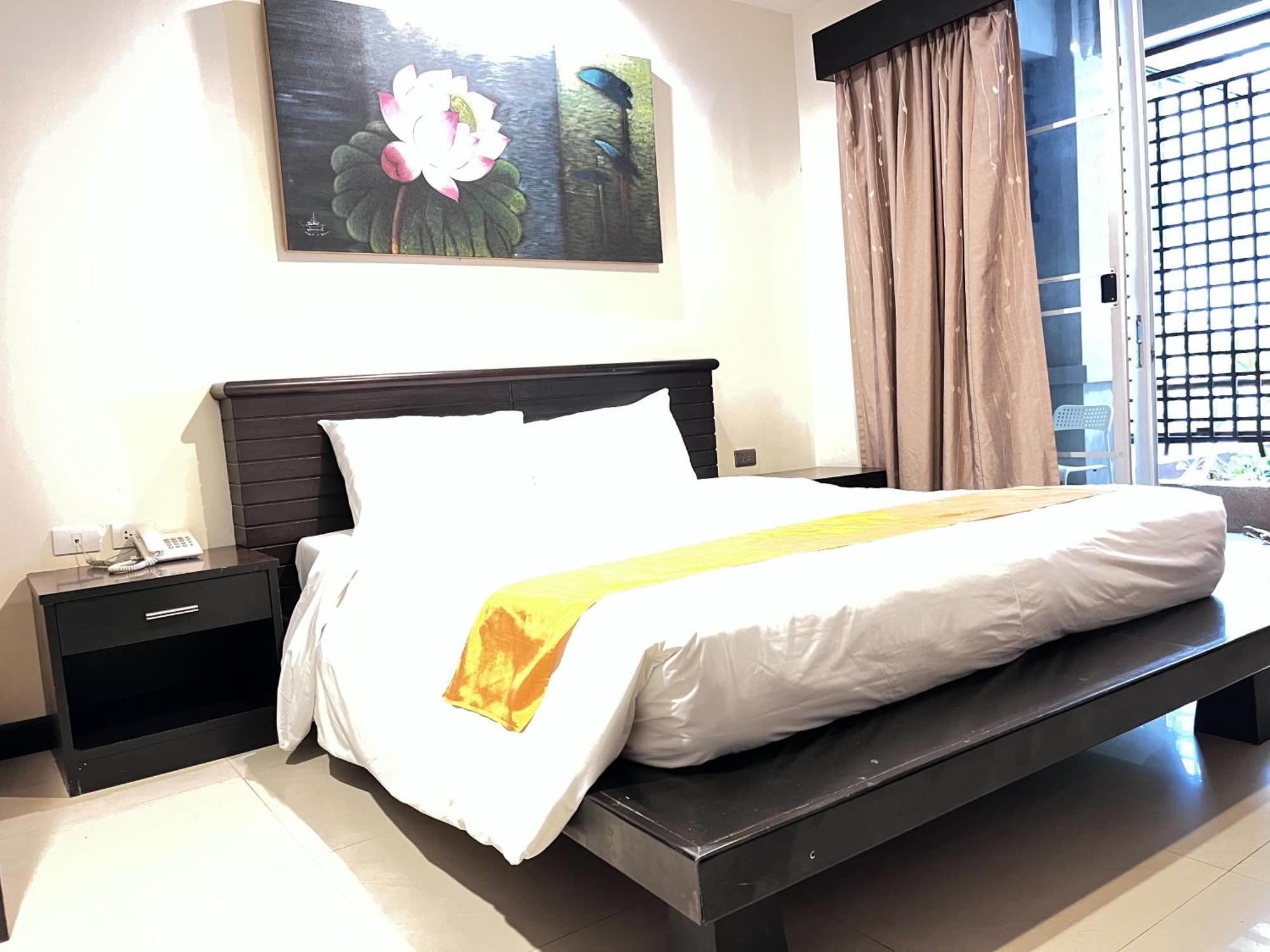 Lub Sbuy Hostel Phuket Exteriör bild